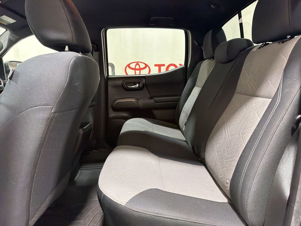 Used 2023 Toyota Tacoma TRD Off-Road AWD/4WD image 20