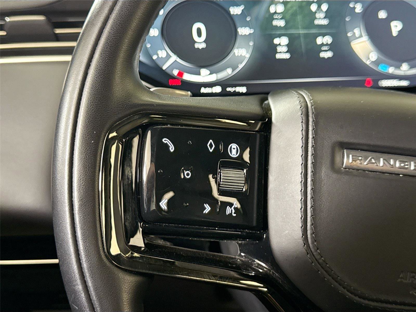 Used 2024 Land Rover Range Rover Sport Dynamic SE image 21