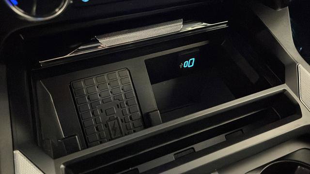 Used 2023 Ford F350 Lariat w/ Lariat Ultimate Package image 31