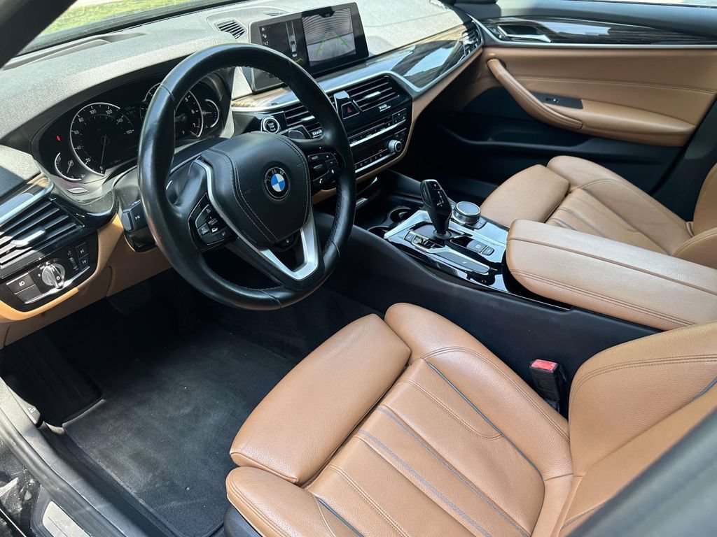 Used 2017 BMW 530i xDrive AWD/4WD image 11
