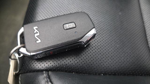 Used 2022 Kia Telluride LX AWD/4WD image 21
