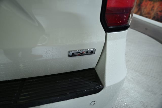 Used 2021 Ford Expedition Limited image 18