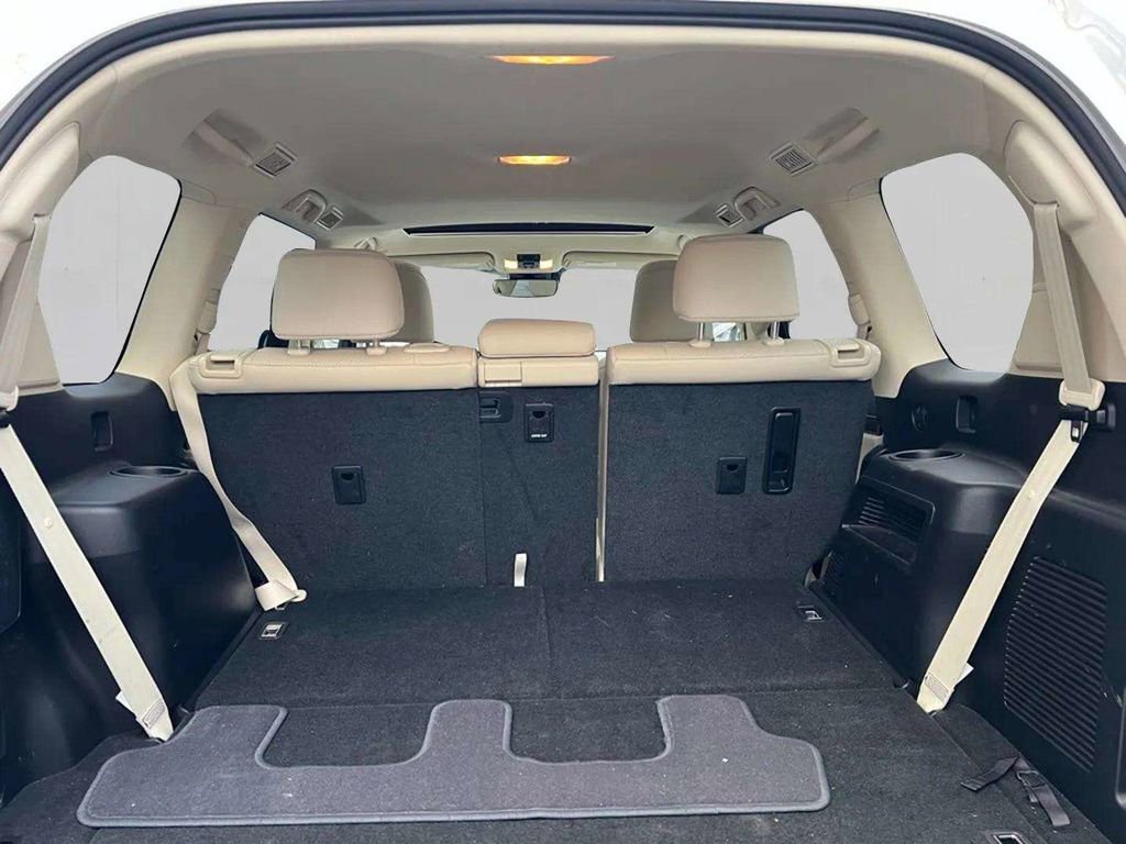 Used 2023 Lexus GX 460 Luxury w/ Accessory Package image 29