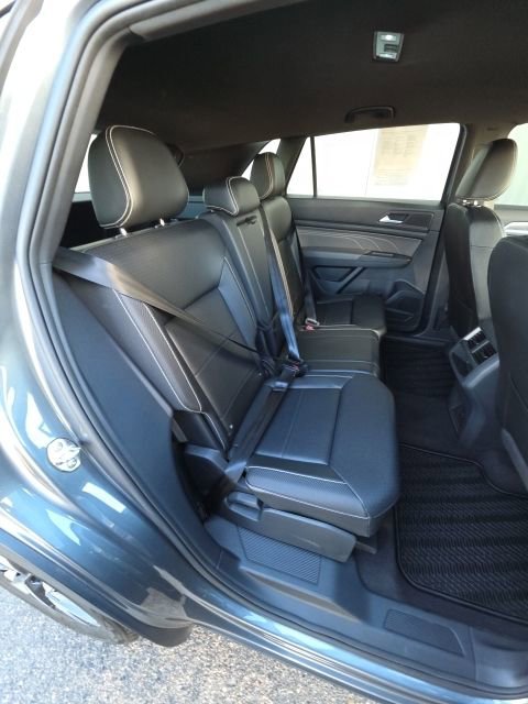 Used 2022 Volkswagen Atlas Cross Sport SE image 17