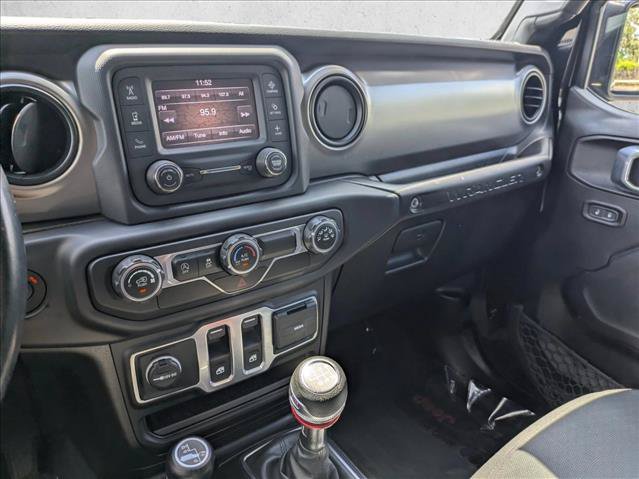 Used 2020 Jeep Wrangler Sport AWD/4WD image 14