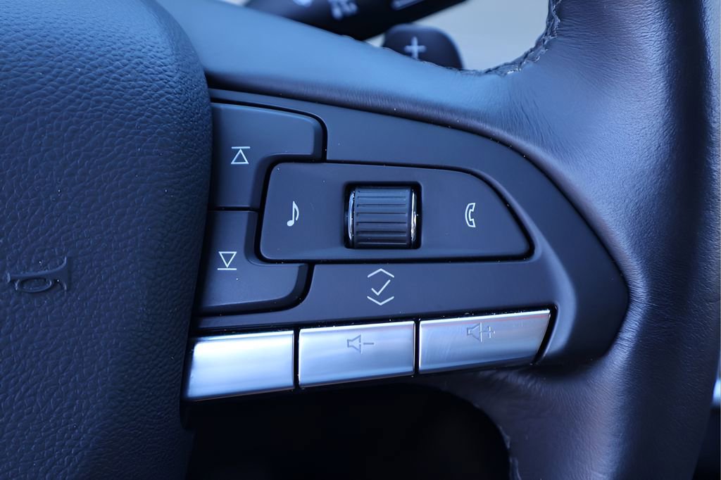 Certified 2024 Cadillac XT4 Premium Luxury w/ Active Safety Package image 23