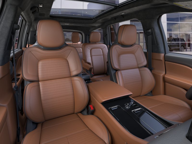New 2026 Lincoln Aviator Black Label w/ Dynamic Handling Package AWD/4WD image 10
