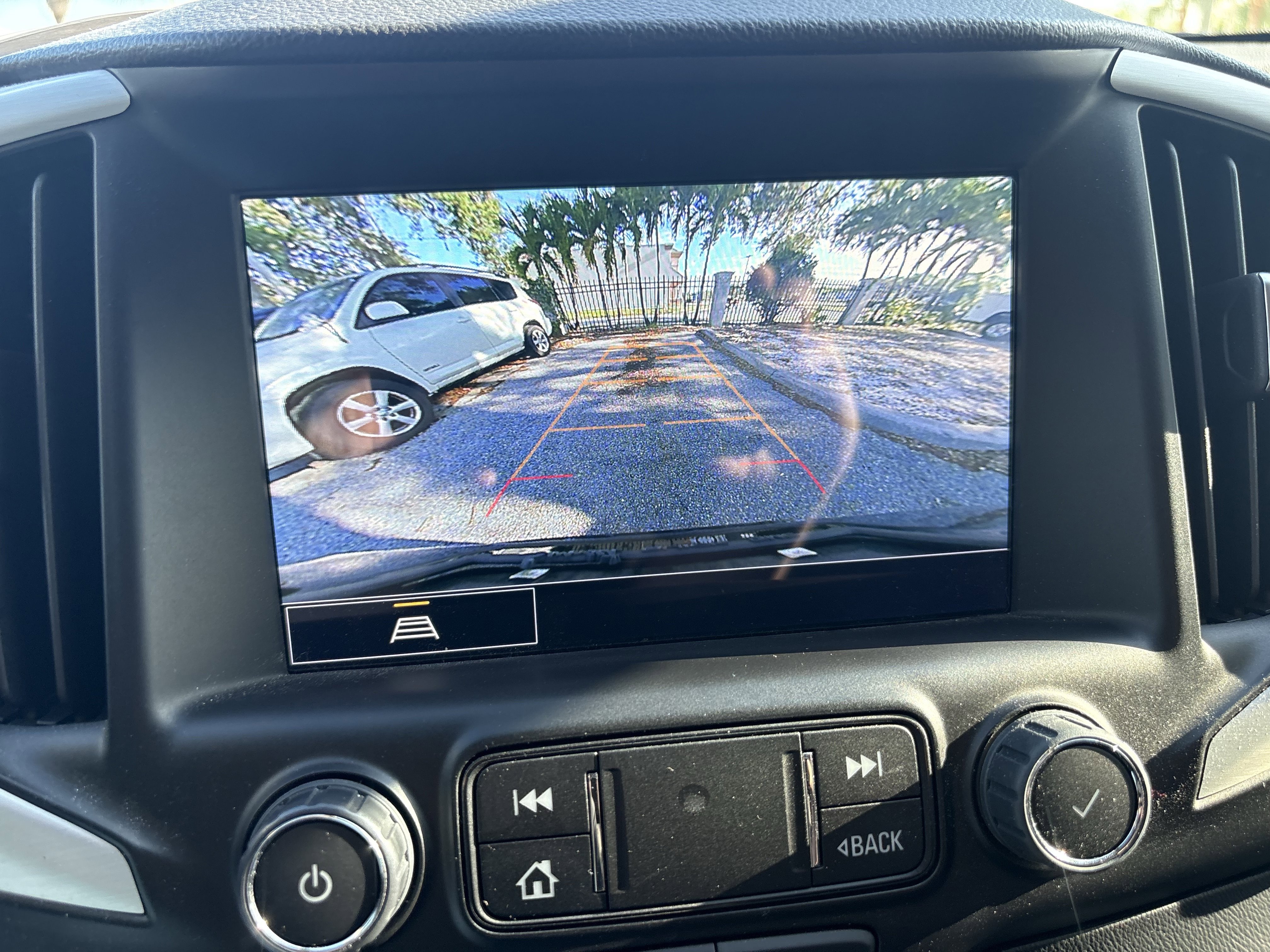 Used 2022 GMC Terrain SLE w/ Driver Convenience Package FWD image 12