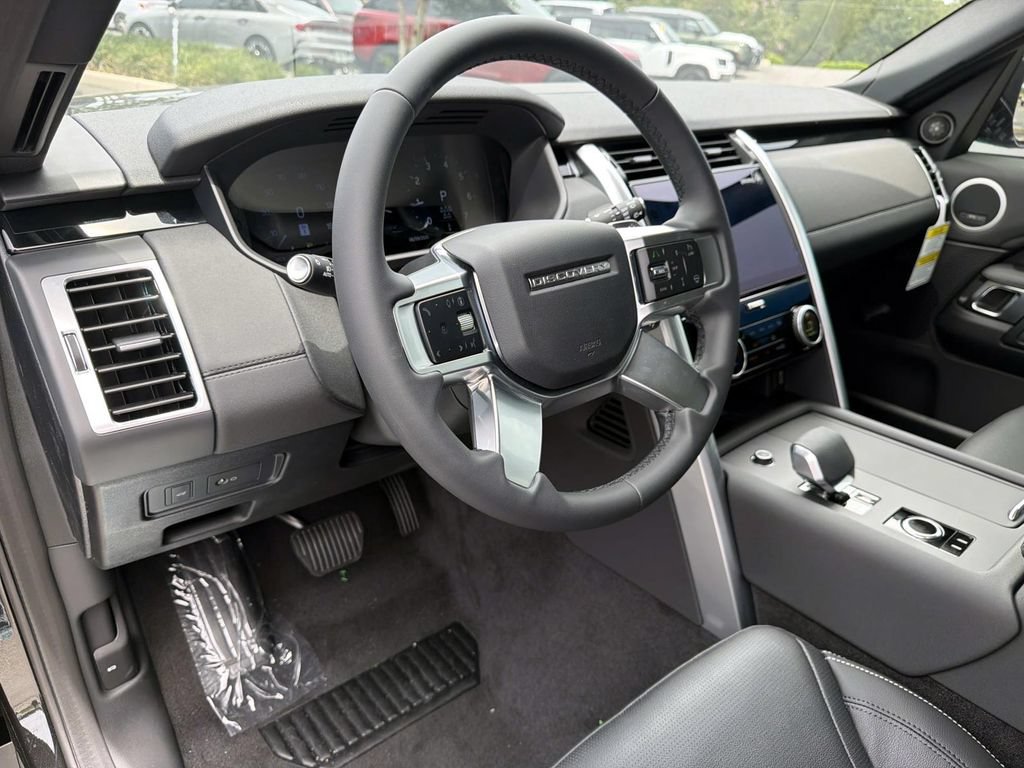 New 2026 Land Rover Discovery S AWD/4WD image 21