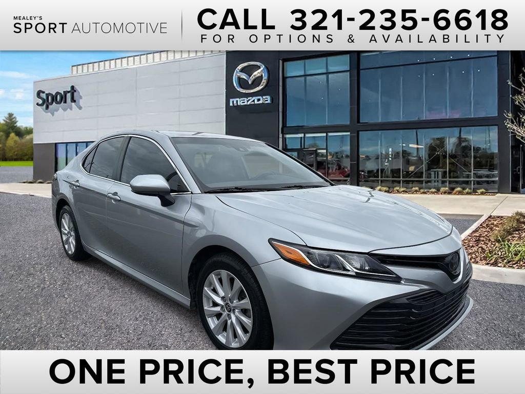 Used 2020 Toyota Camry LE image 1