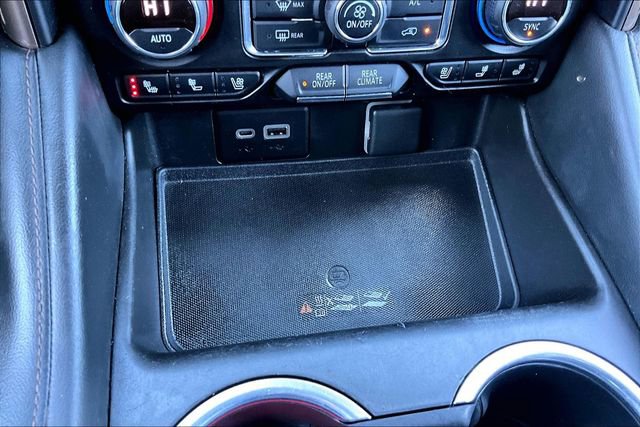 Used 2021 Chevrolet Suburban High Country w/ Premium Package image 23