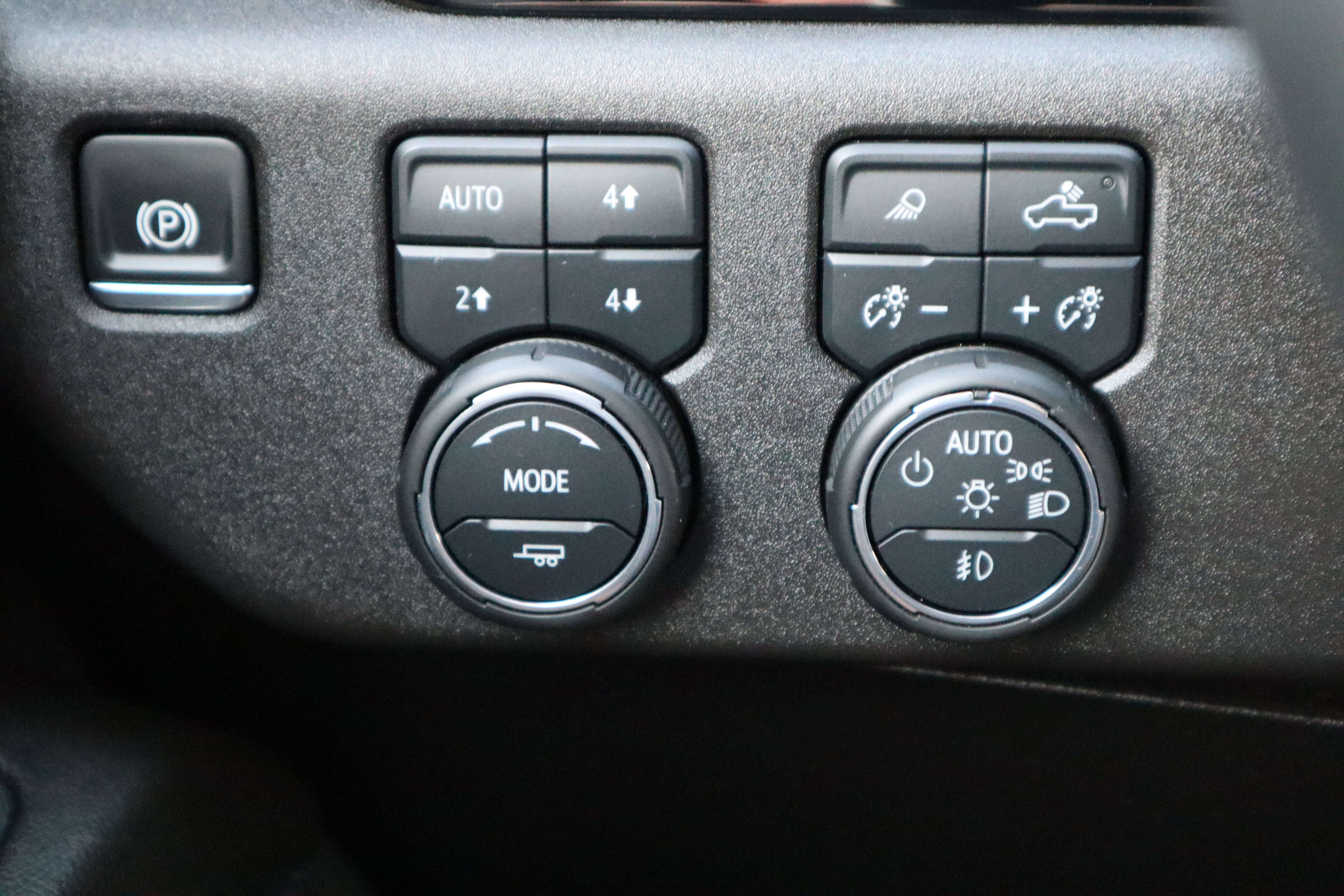 Used 2024 Chevrolet Silverado 2500 LTZ w/ LTZ Plus Package image 41