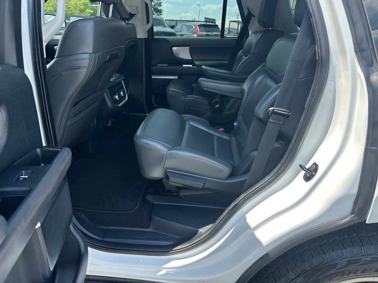 Certified 2025 Ford Expedition Active AWD/4WD image 23