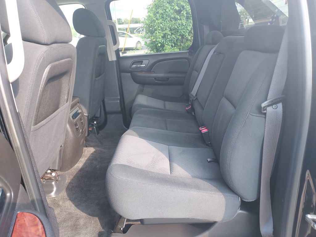 Used 2013 Chevrolet Avalanche LS RWD image 14