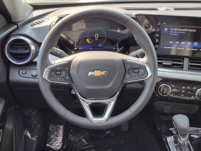 New 2026 Chevrolet Trax LT w/ Sunroof Package FWD image 28
