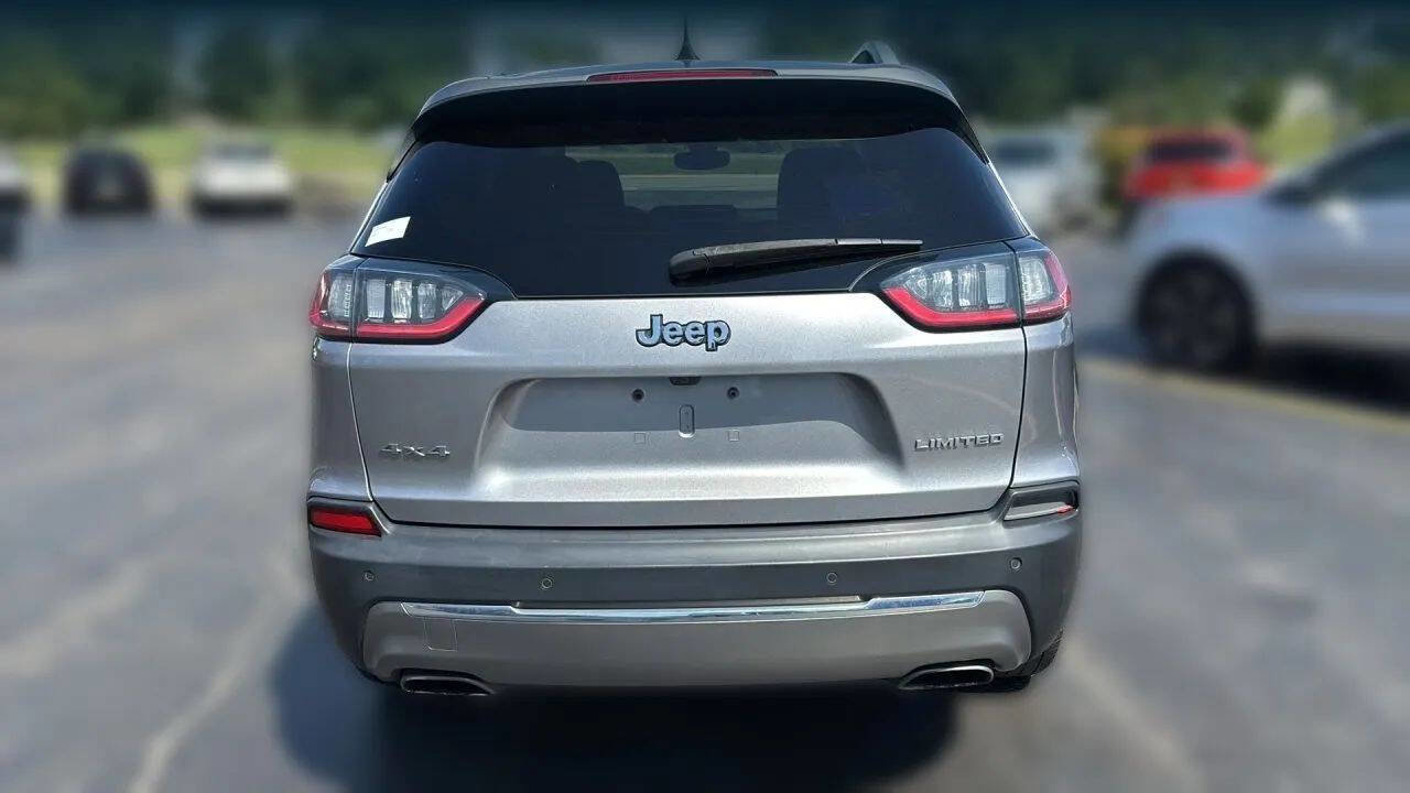 Used 2019 Jeep Cherokee Limited image 6