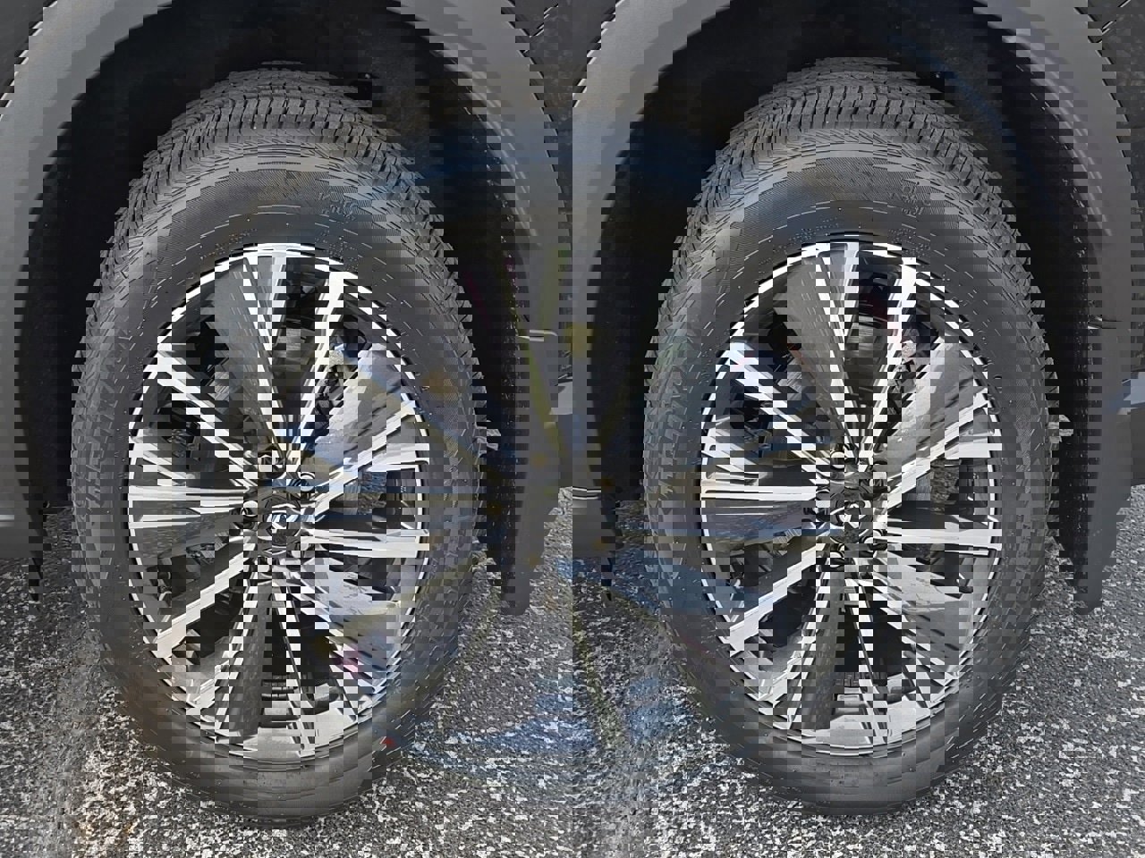 New 2026 INFINITI QX60 Luxe image 9