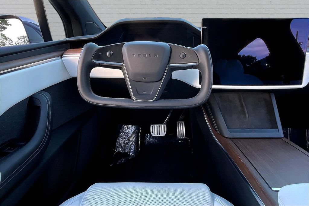 Used 2022 Tesla Model X AWD/4WD image 8