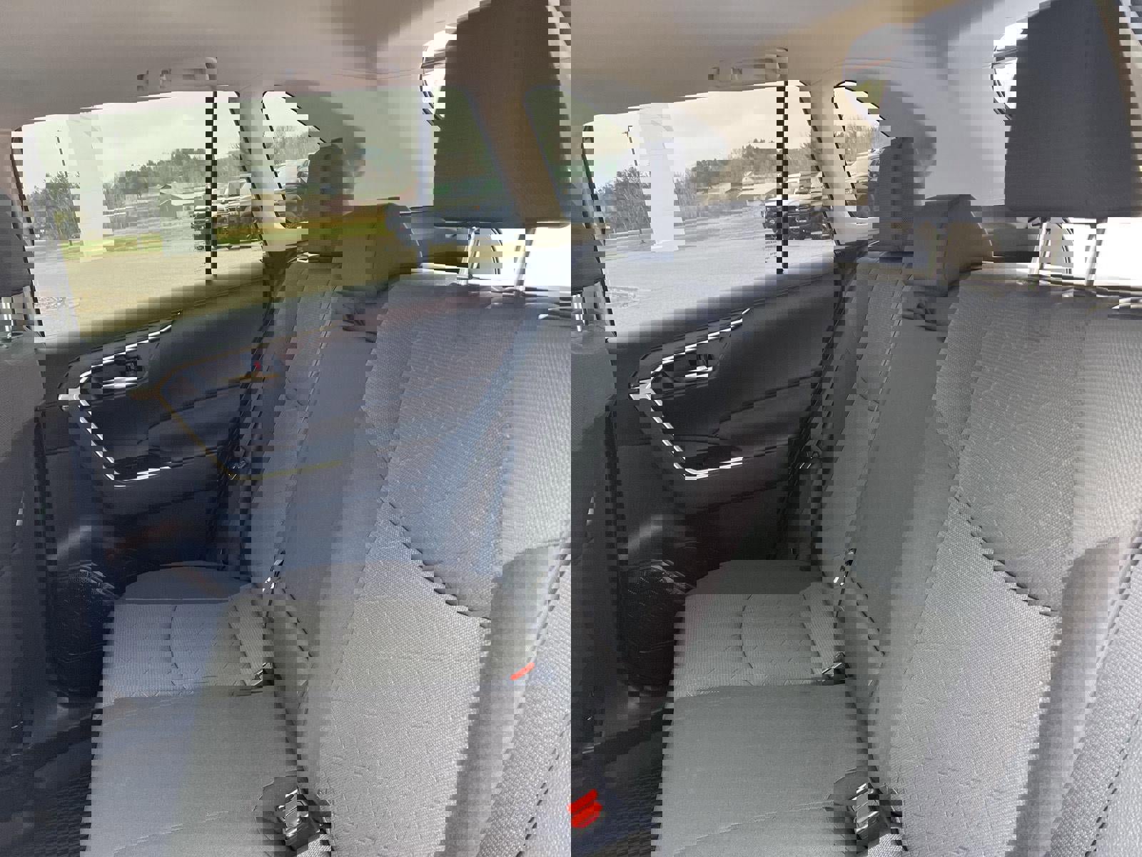 Used 2023 Toyota RAV4 XLE w/ Convenience Package image 14