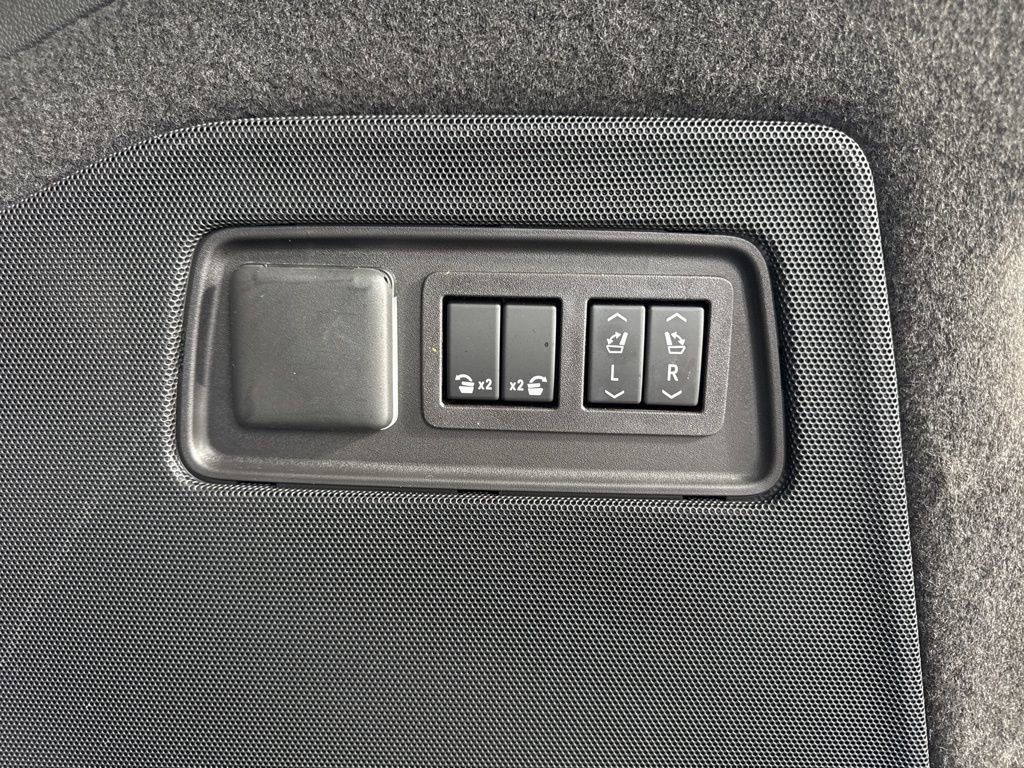 Used 2023 Cadillac Escalade Sport image 33