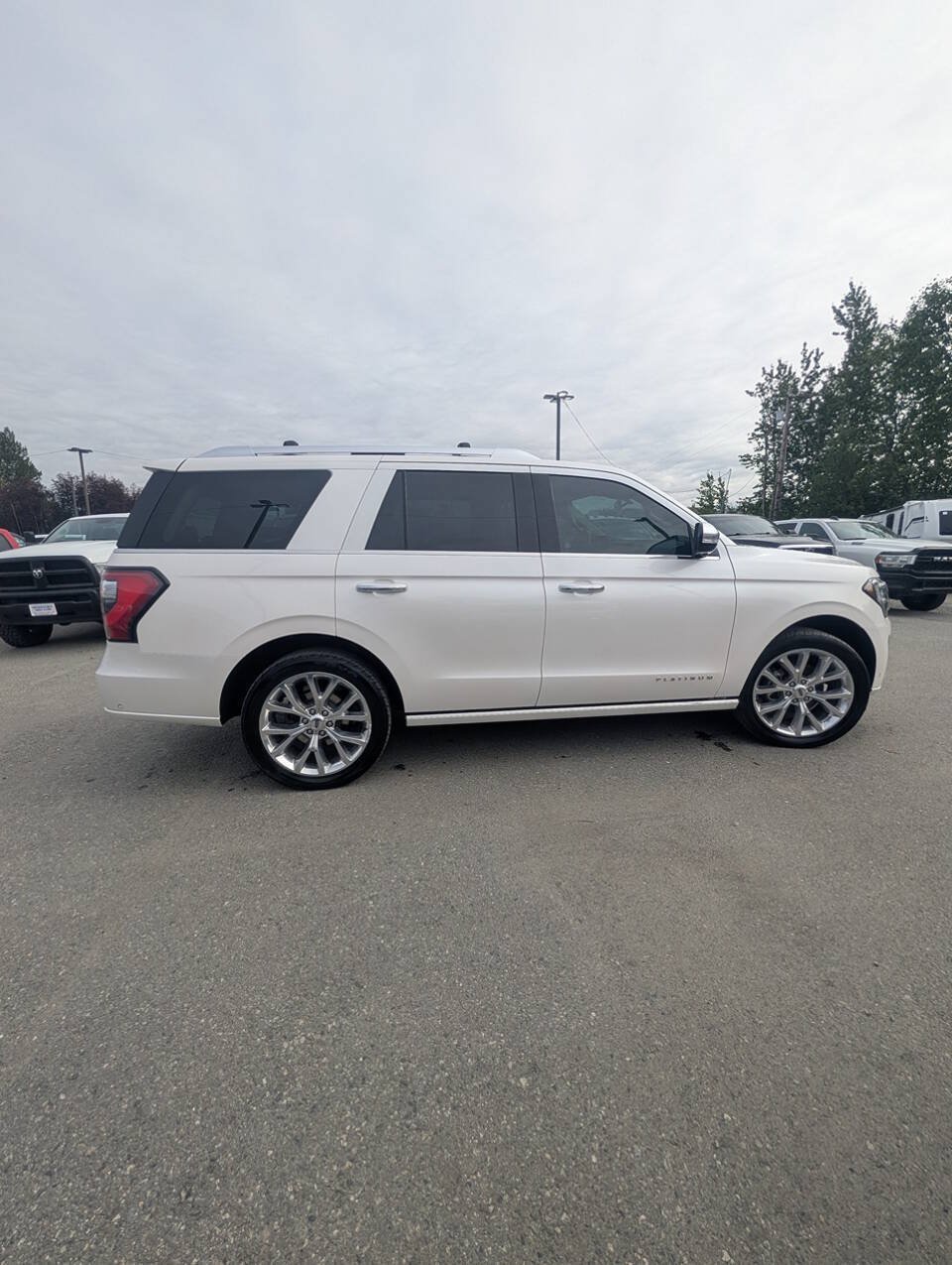 Used 2018 Ford Expedition Platinum AWD/4WD image 7