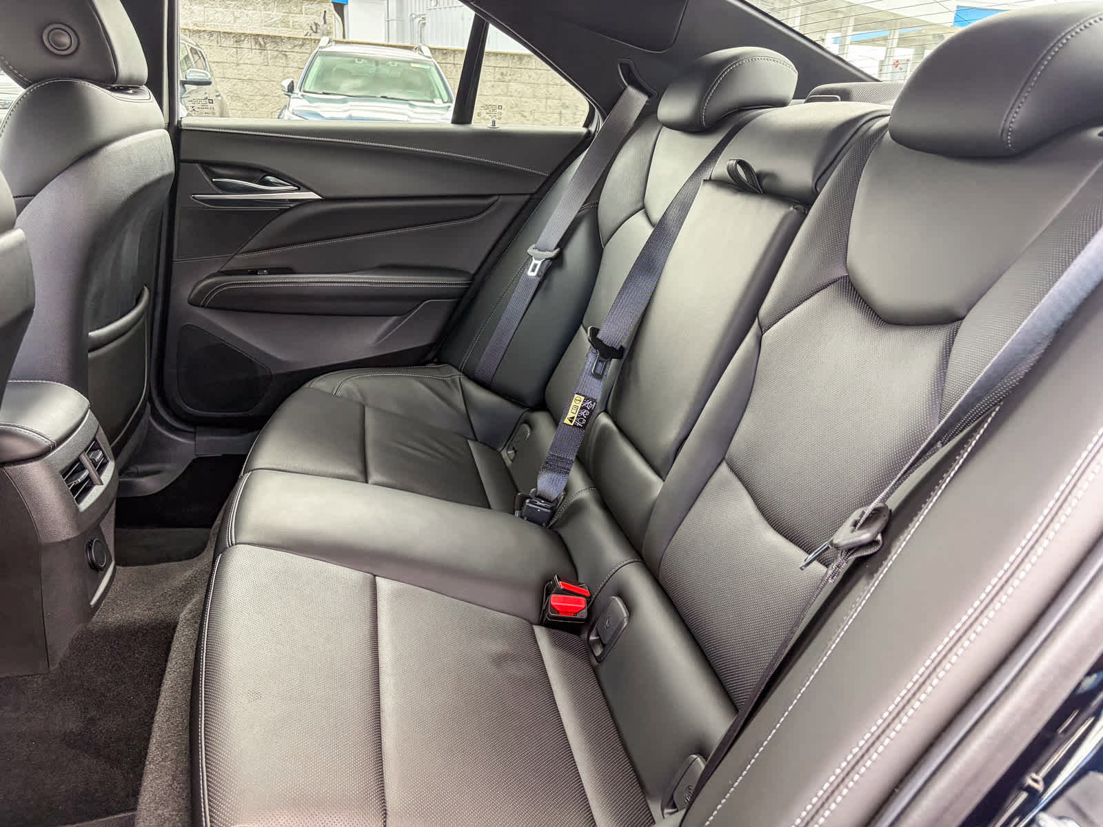 Used 2021 Cadillac CT4 Premium Luxury RWD image 17
