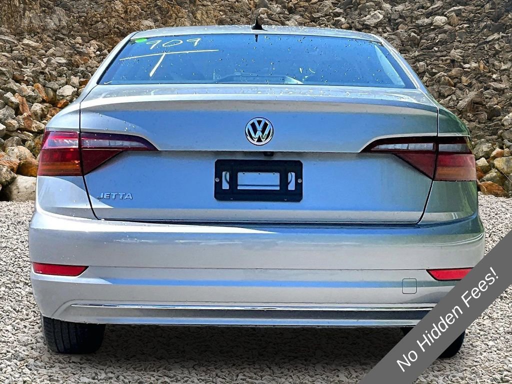 Used 2019 Volkswagen Jetta R-Line FWD image 4