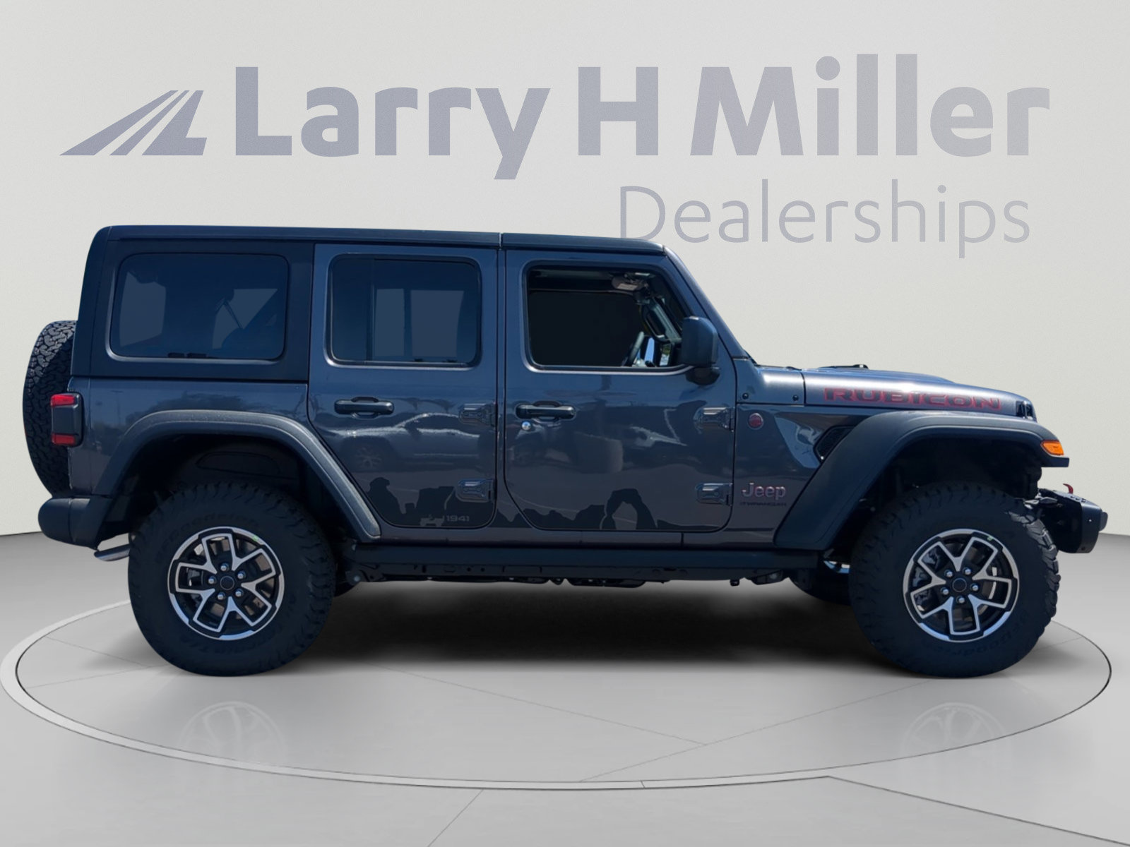 New 2025 Jeep Wrangler Unlimited Rubicon w/ Steel Bumper Group AWD/4WD image 6