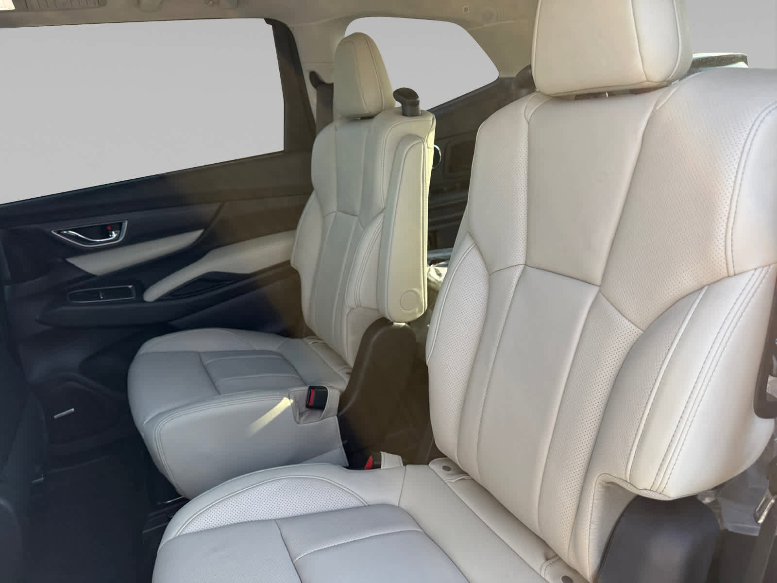 New 2025 Subaru Ascent Limited image 13