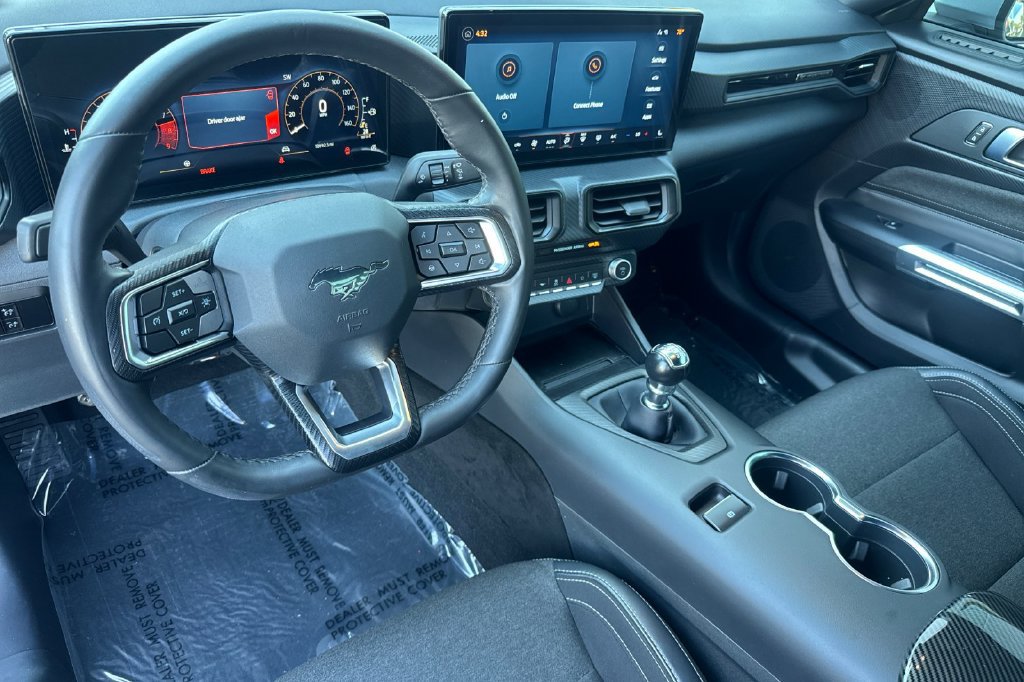 Used 2024 Ford Mustang GT RWD image 12