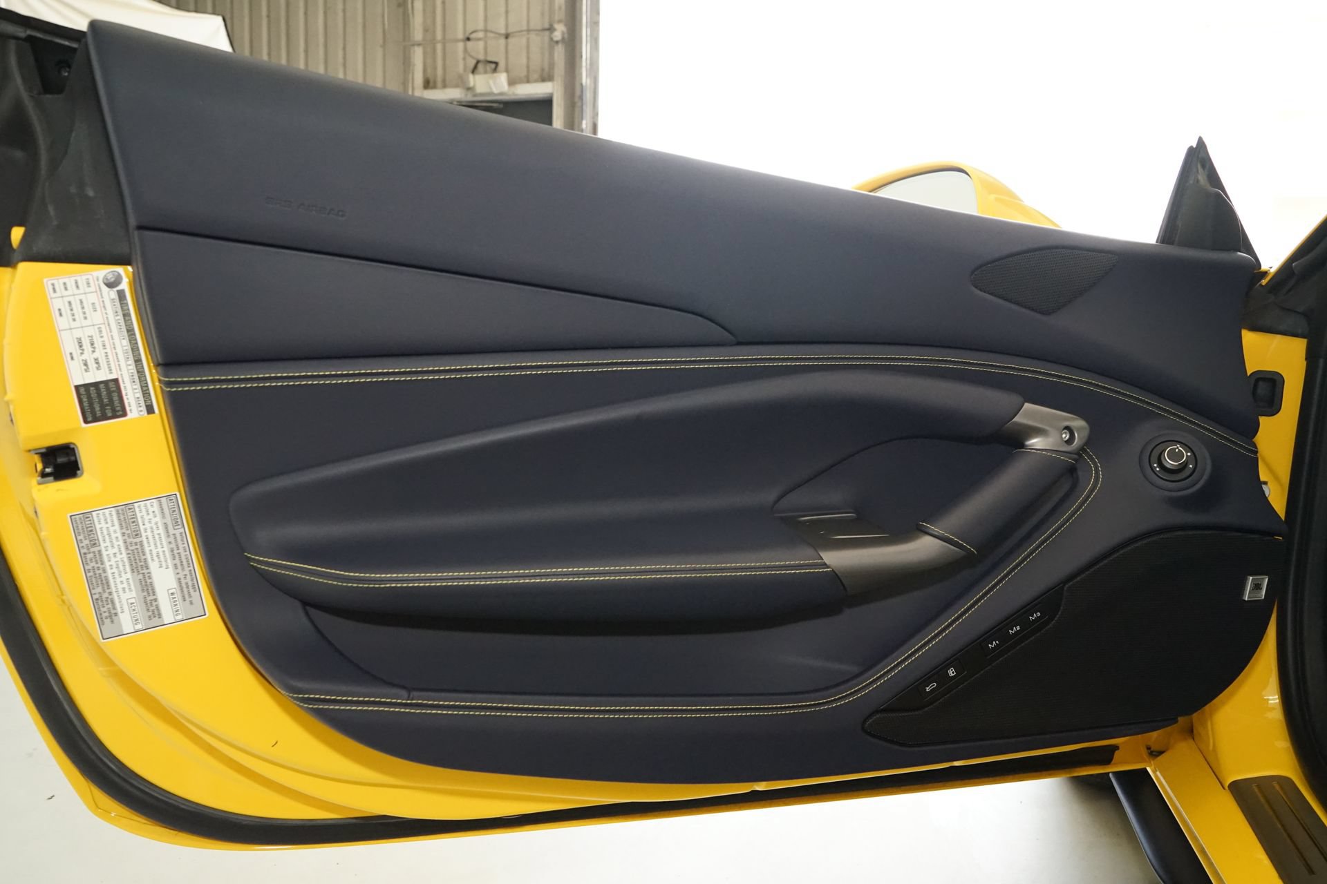 Used 2022 Ferrari F8 Tributo RWD image 22