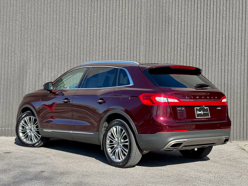 Used 2017 Lincoln MKX Reserve w/ Lincoln MKX Climate Package image 3