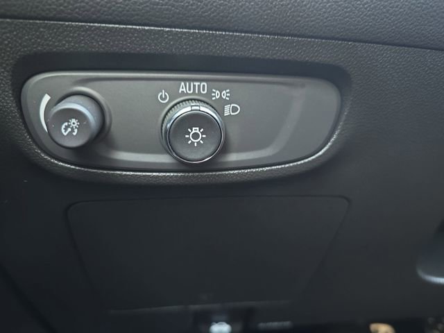 Used 2026 Buick Encore GX Sport Touring w/ Comfort Package image 26