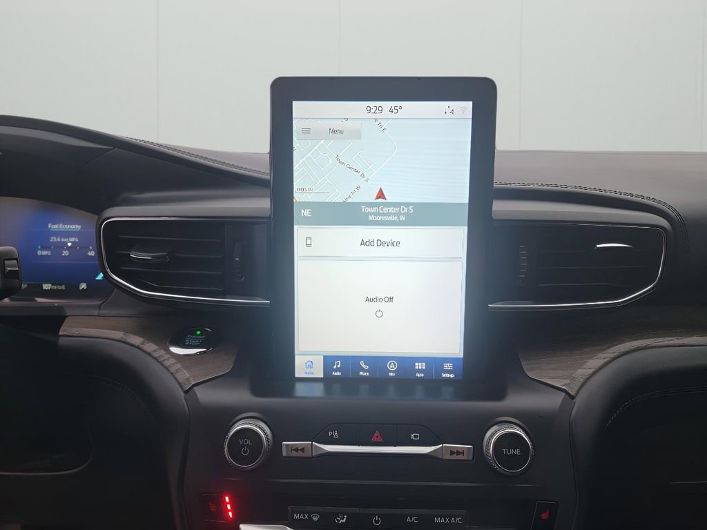 Used 2020 Ford Explorer Platinum w/ Premium Technology Package image 6