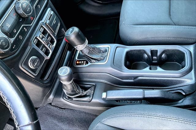 Used 2021 Jeep Wrangler Unlimited Sahara AWD/4WD image 18