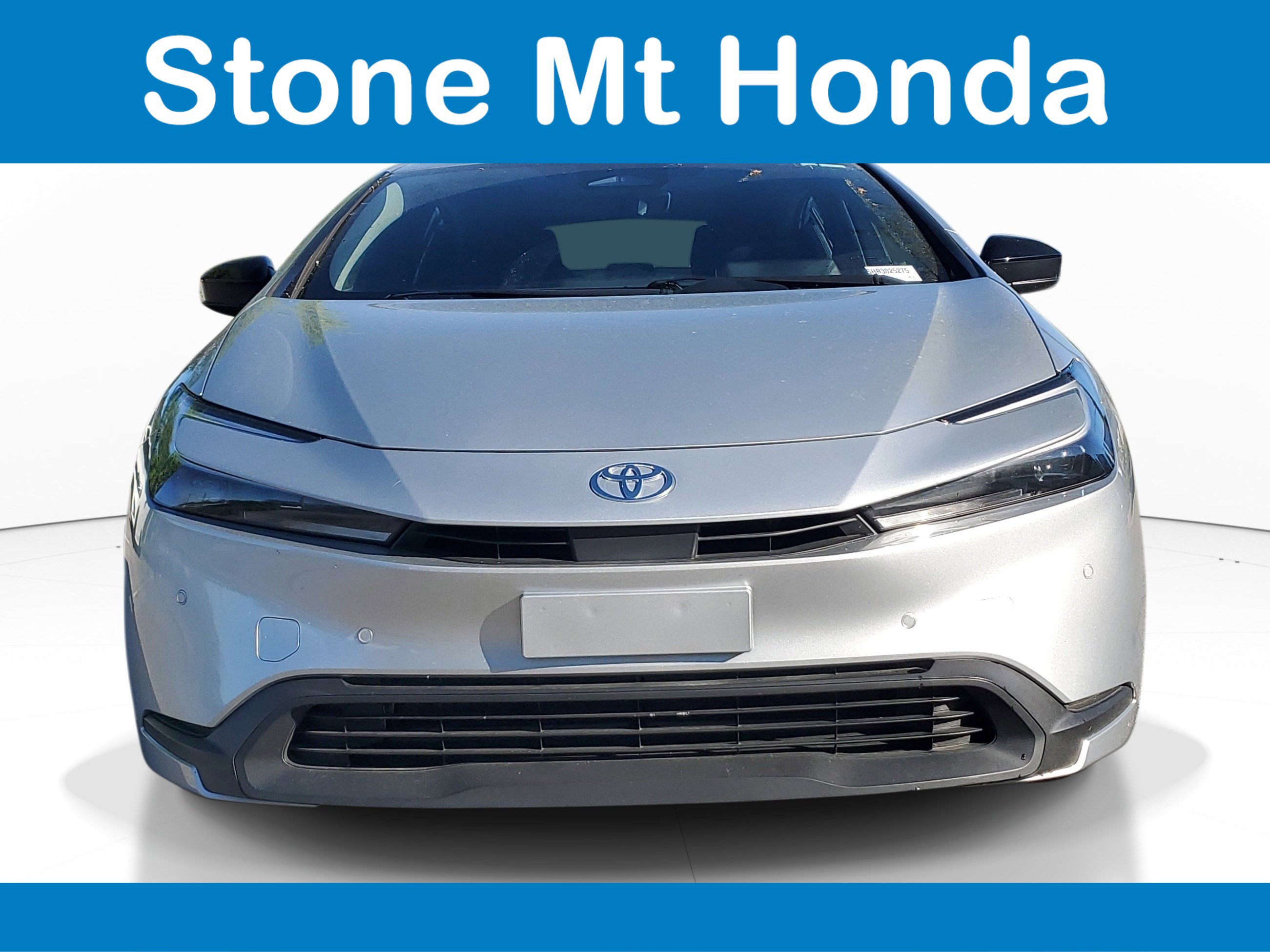 Used 2024 Toyota Prius LE image 2