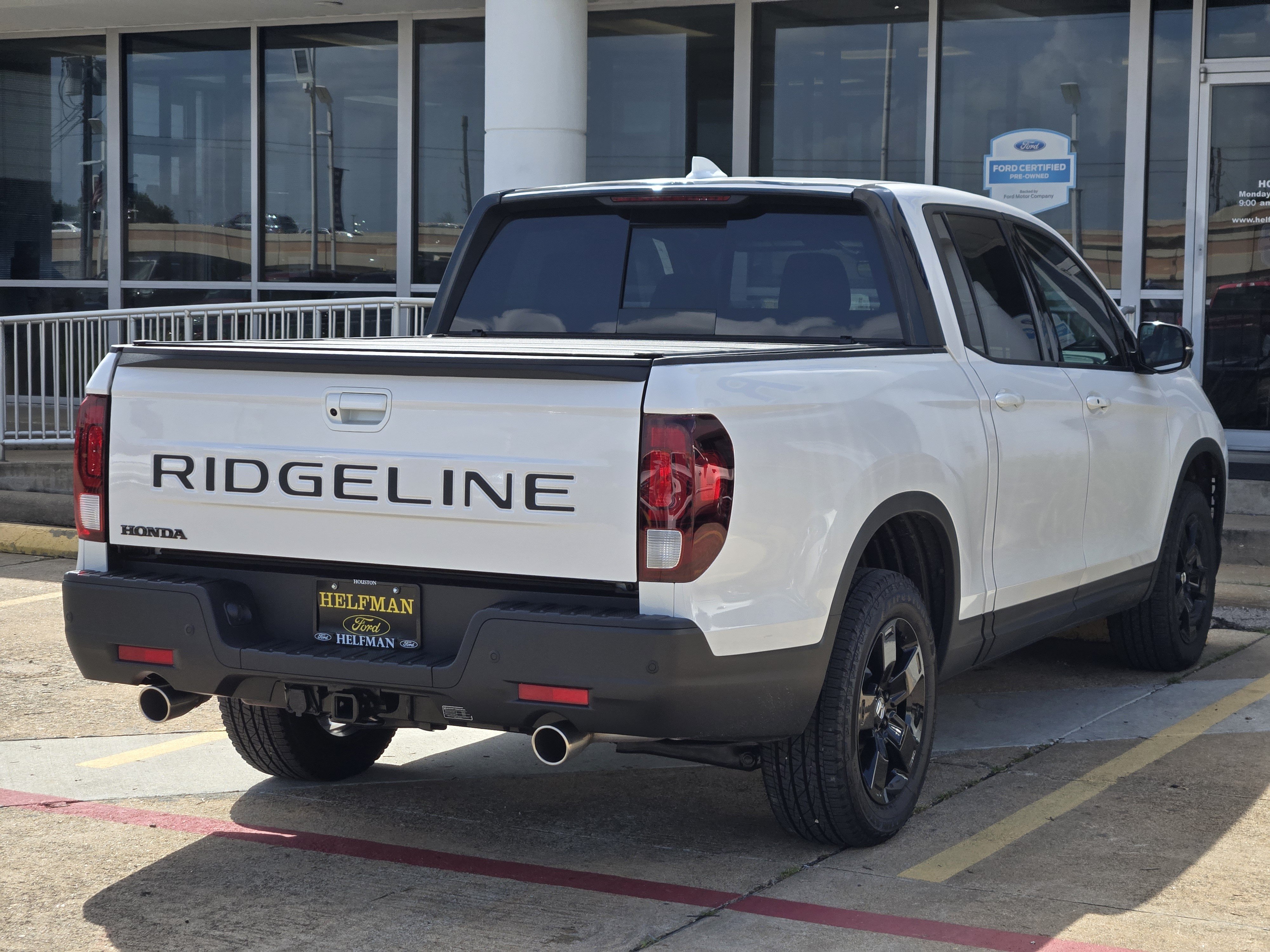 Used 2026 Honda Ridgeline Black Edition image 4