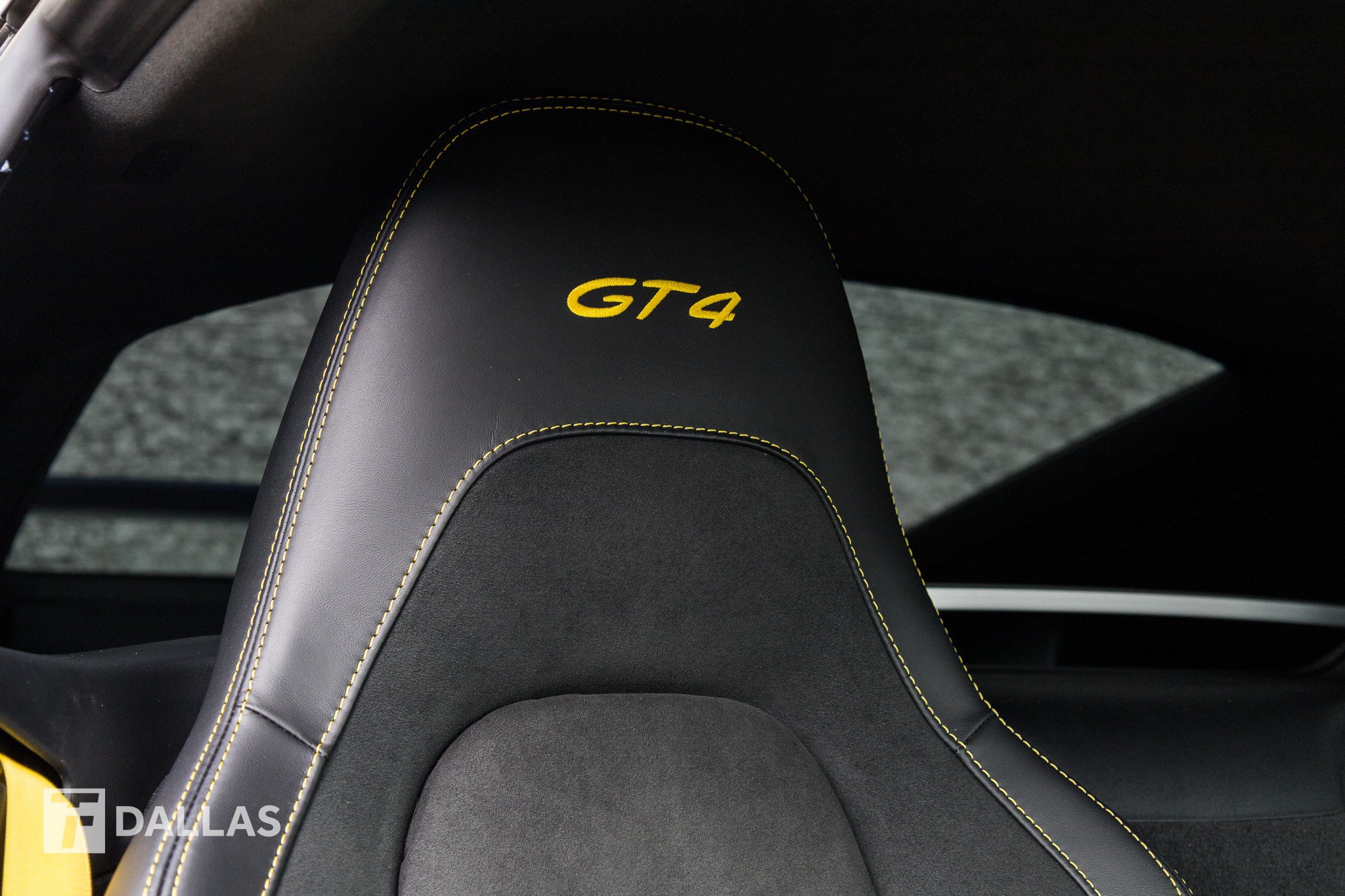 Used 2023 Porsche 718 Cayman GT4 RWD image 39
