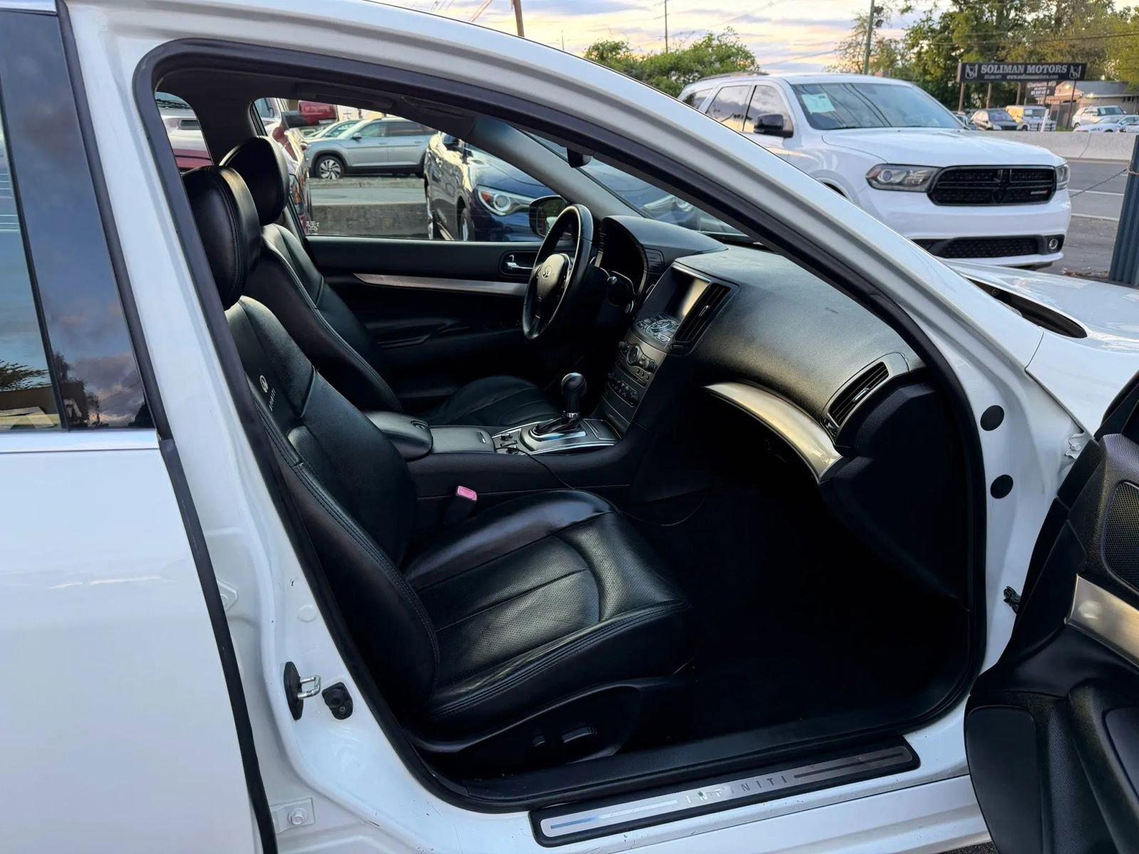 Used 2012 INFINITI G25 x AWD/4WD image 24