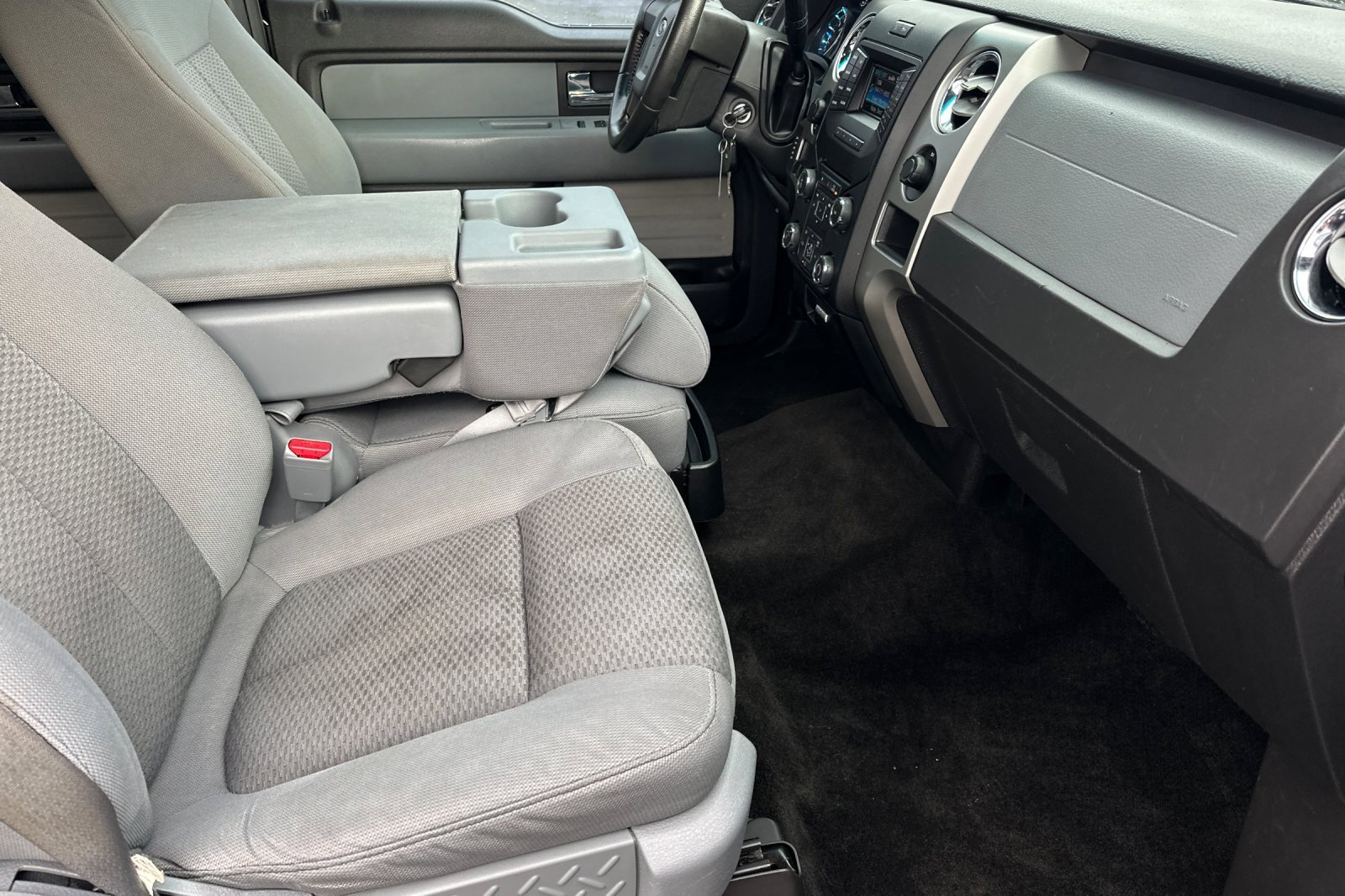 Used 2013 Ford F150 XLT w/ Luxury Equipment Group image 15