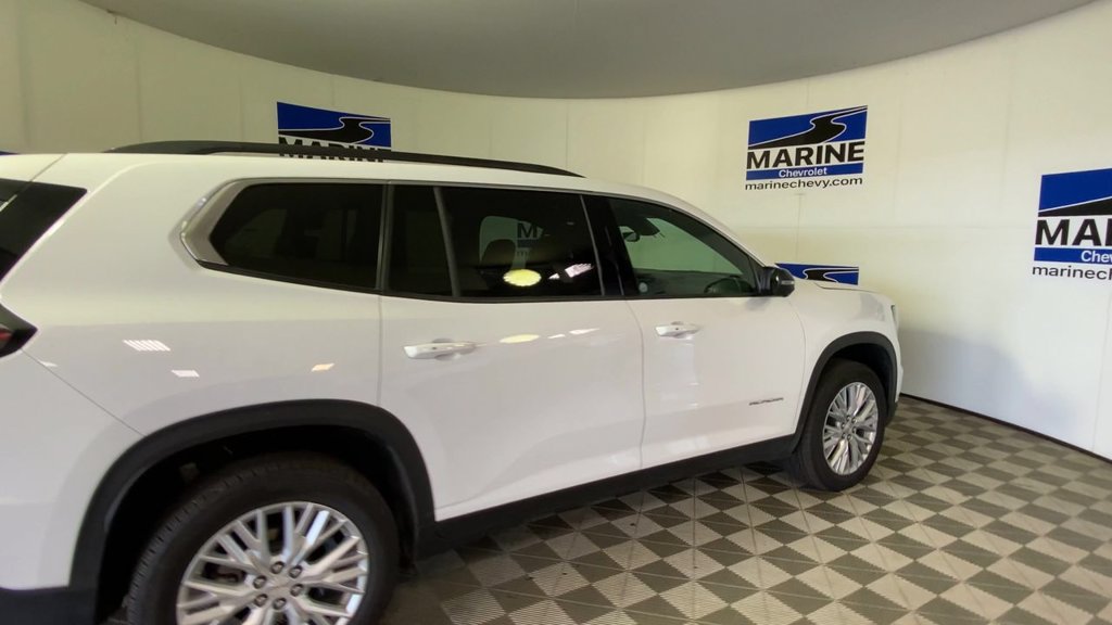 Used 2026 GMC Acadia Elevation w/ Elevation Premium Package FWD image 2