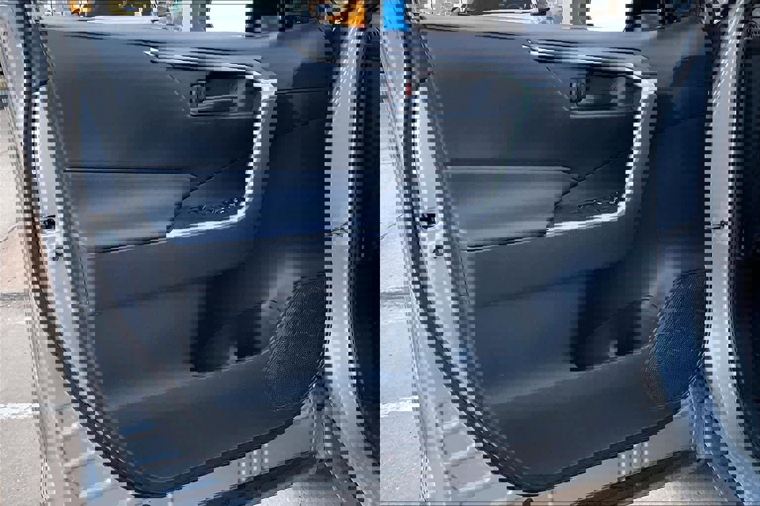 Used 2019 Toyota RAV4 LE image 21