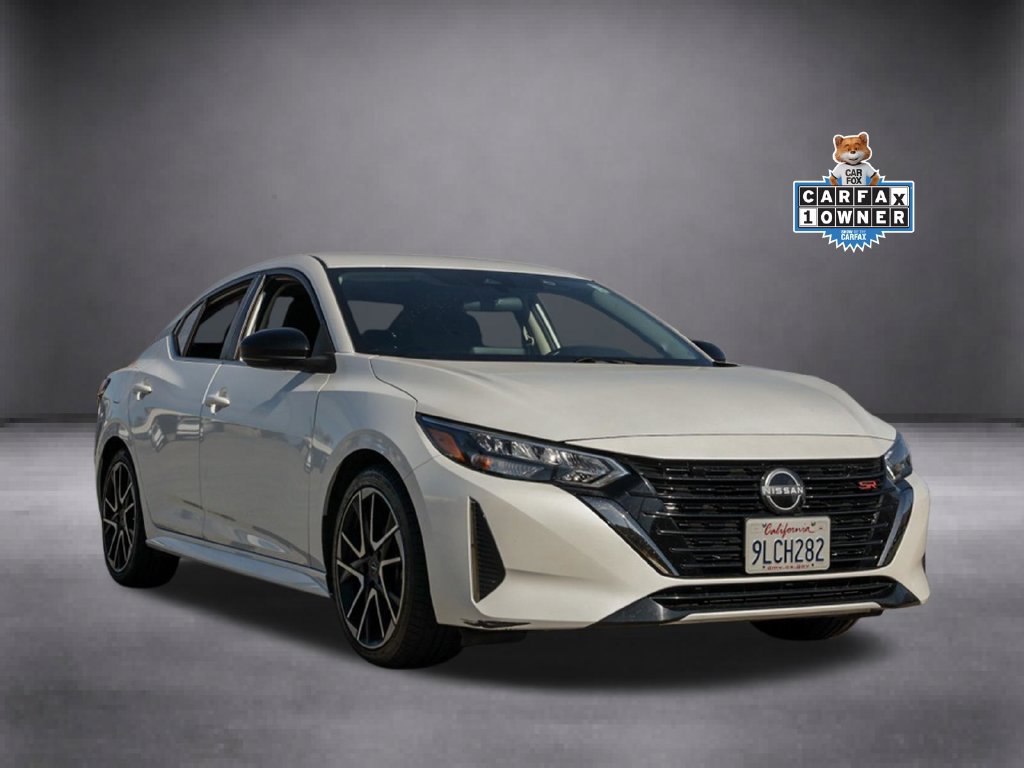 Used 2024 Nissan Sentra SR FWD image 2