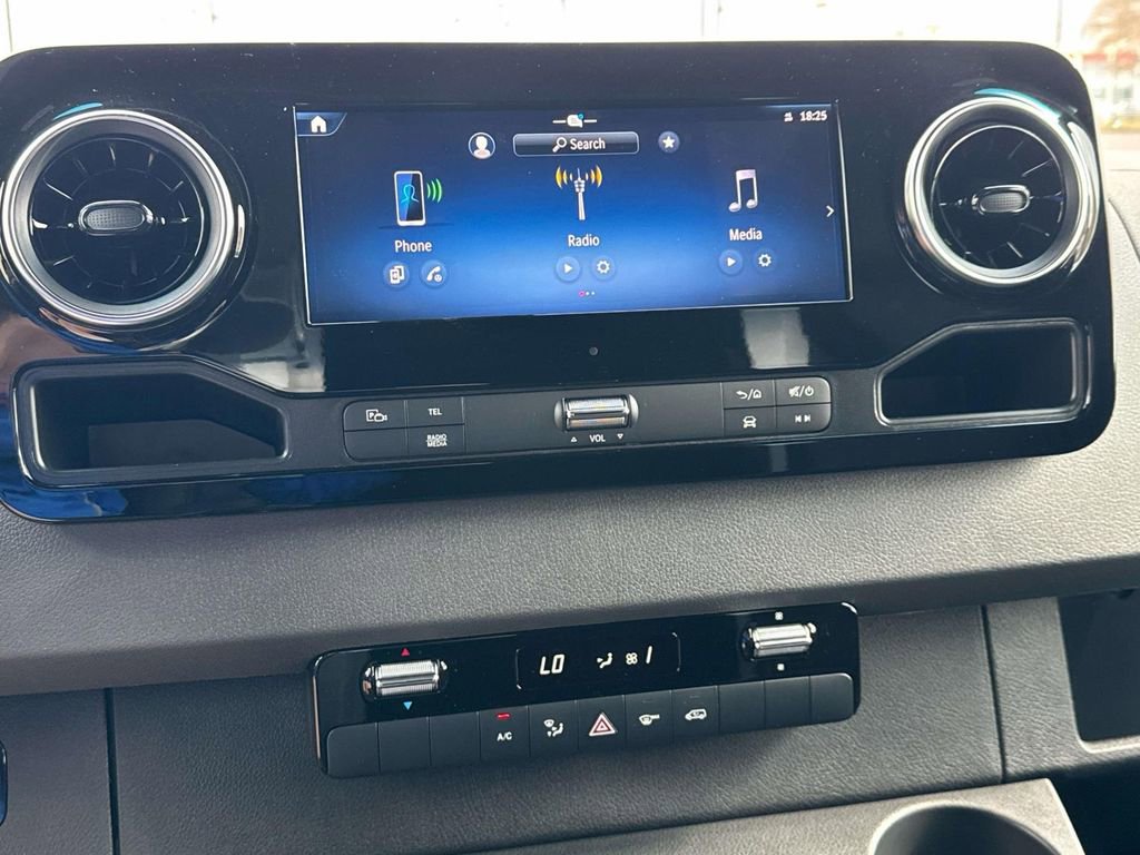 New 2025 Mercedes-Benz Sprinter 2500 image 11