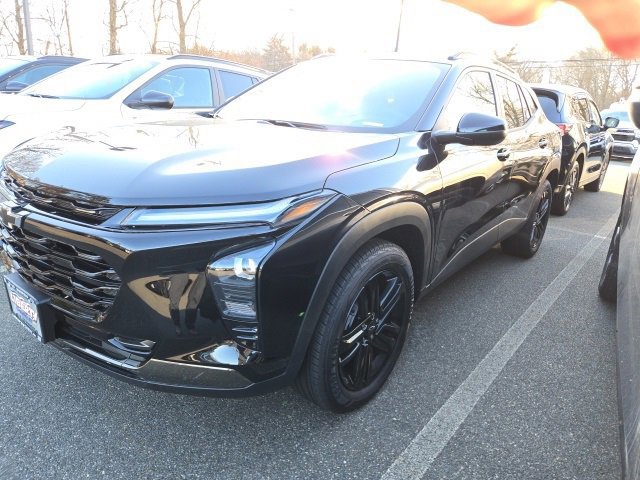 New 2026 Chevrolet Trax ACTIV w/ Sunroof Package image 2