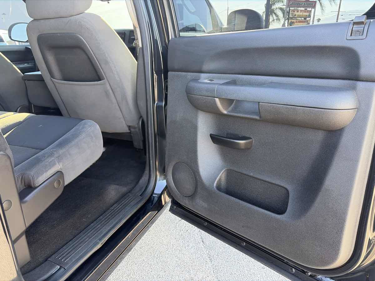 Used 2009 Chevrolet Silverado 1500 LT w/ Power Pack Plus RWD image 21