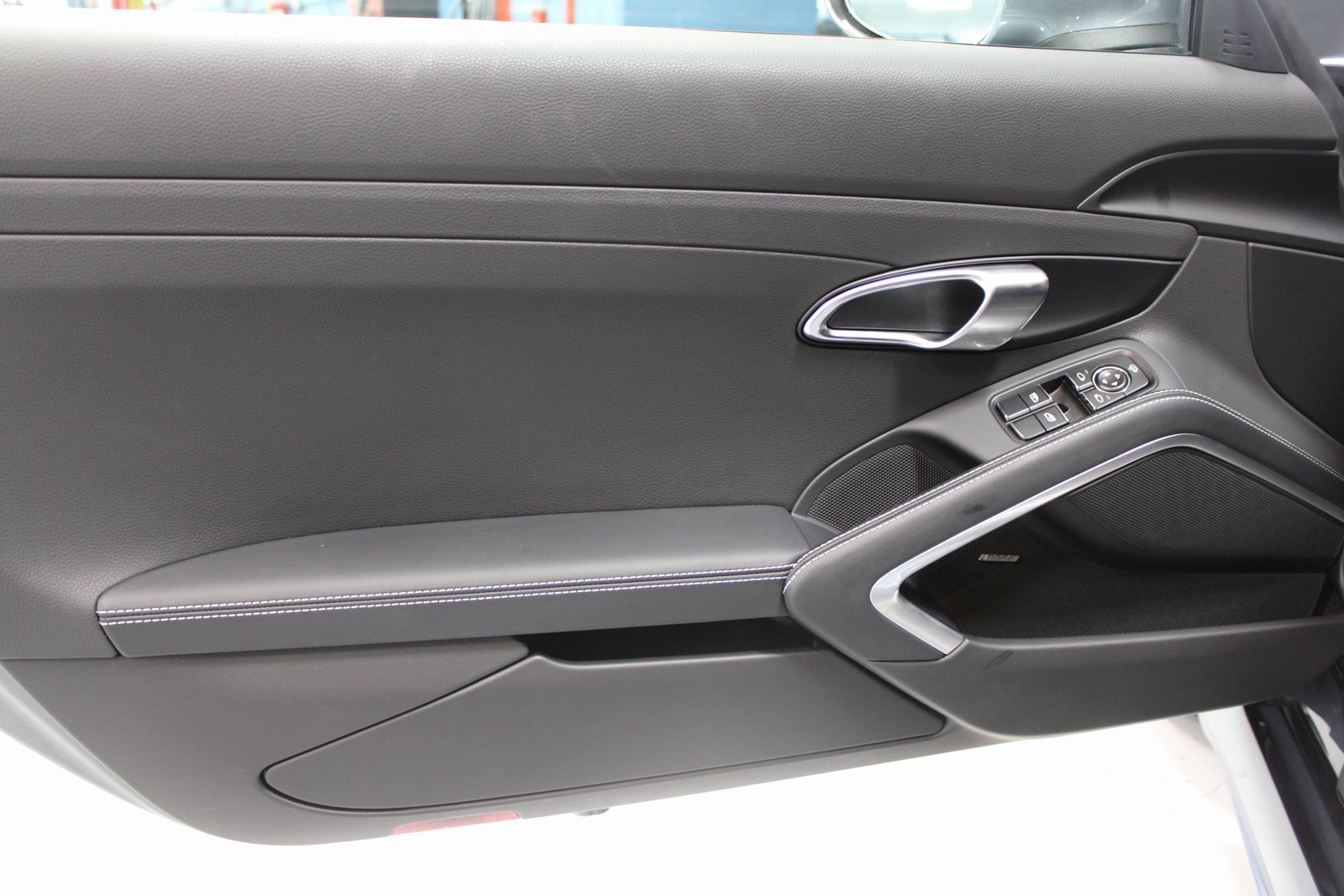 New 2025 Porsche 718 Cayman image 21