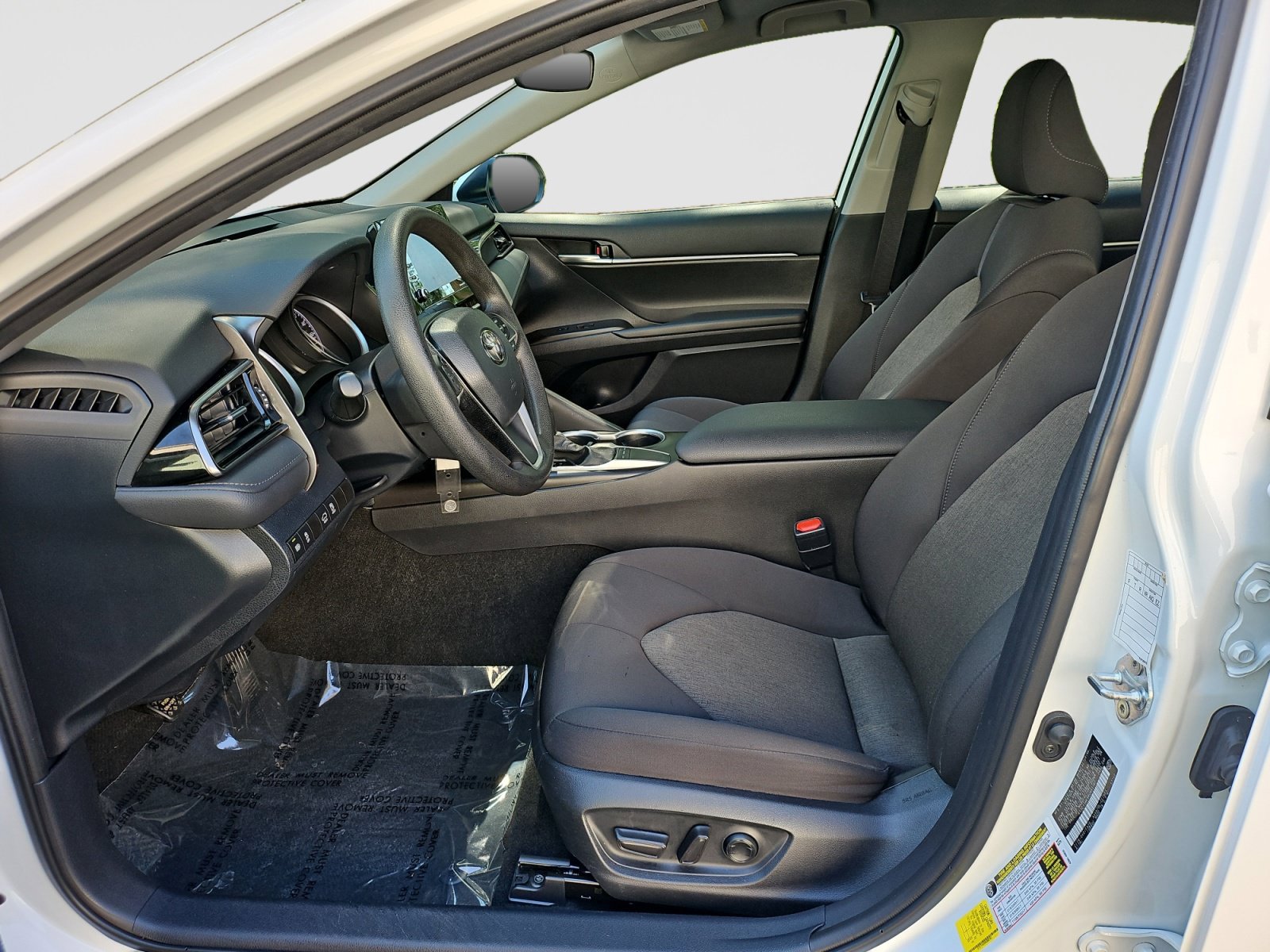 Used 2024 Toyota Camry LE FWD image 22