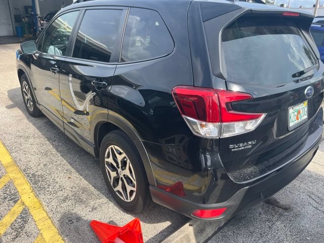 Used 2023 Subaru Forester Premium AWD/4WD image 4