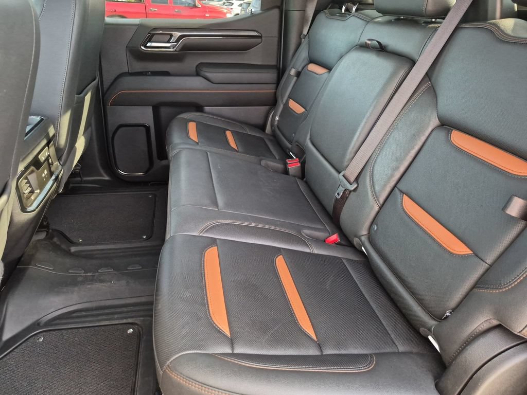 Used 2023 GMC Sierra 1500 AT4 w/ AT4 Premium Package AWD/4WD image 30